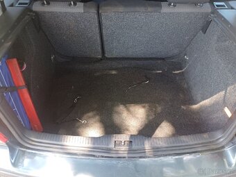VW Golf 4 1.6 16V 77 kw r.v.2003 - 9