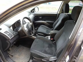 Mitsubishi Outlander 2.2 TD 4x4 7 míst, - 9