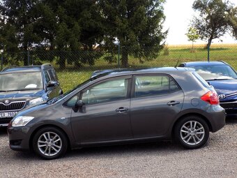 Toyota Auris 1.6 VVT-i 1.majitel, serviska, závěs - 9