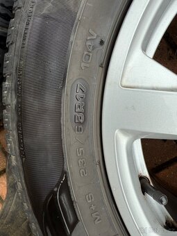 Sada kol originál Audi 8Jx17 s pneu Goodyear 235/65 R17 - 9