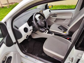 VW e-UP panorama navigace - 9