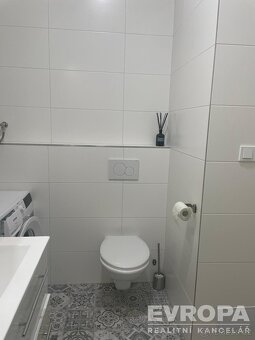 Pronájem bytu 2kk v centru Prahy - Vinohrady u Riegrových sa - 9