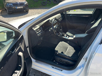 ŠKODA SUPERB 2,0 TDI 140 Kw DSG 4x4 SPORTLINE - 9