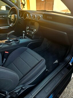 Ford Mustang 3.7 2016, manual - 9