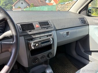 Škoda Fabia - 9
