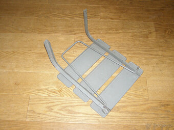 Stolička vojenská - 9