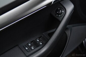 Škoda Octavia 3 Combi 2.0 TDI Style DSG - 9