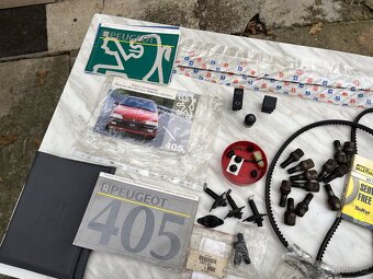 Díly na Peugeot 405 - 9