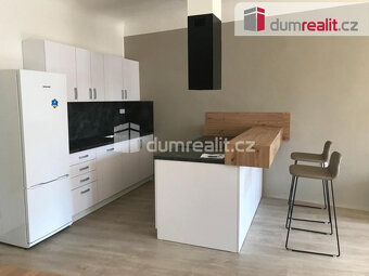 Pronájem, byt, 2+kk, 94,84m², Opava, Dolní náměstí - 9