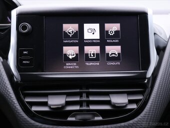Peugeot 2008 1,2 VTi Allure Kůže Tempomat (2017) - 9