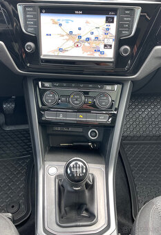 Volkswagen Touran, COMFORTLINE+,2016,TOP STAV - 9