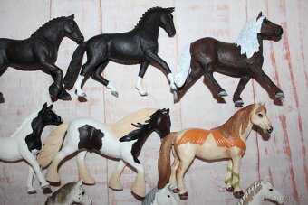 Figurky koní Schleich III - 9