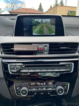 BMW X1 xDrive28i 170kw, pano, m-packet - 9