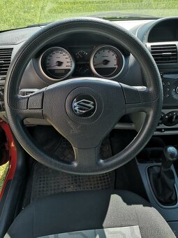 SUZUKI IGNIS BENZÍN 1.3i POHON 4X4 - 9