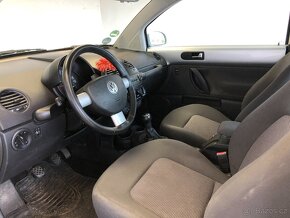 VOLKSWAGEN NEW BEETLE 1.6 MPI - 9