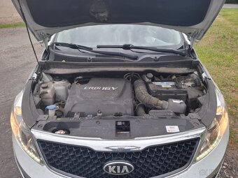 Kia Sportage 2015 bouraná, plně pojizdná - 9