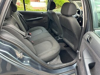 ŠKODA FABIA KOMBI 1.4 16V 55KW AMBIENTE - 9