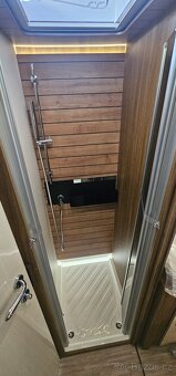 180PS 4místa 3,5t automat Mobilvetta Kyacht TL86 obytné auto - 9