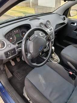 Ford Fiesta - 9