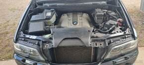 BMW X5 4,4i V8 - 9