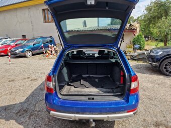 Škoda Octavia SCOUT 2,0TDI 110KW 4x4 ELEGANCE - 9
