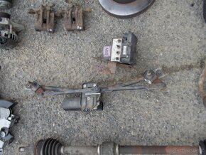 Díly podvozku Hyundai i30 1.4 80kw  r.v. 2011 - 9