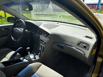 Volvo S60 2.4T 147kW, Manual, Klima, Nové v CZ, Nová STK - 9