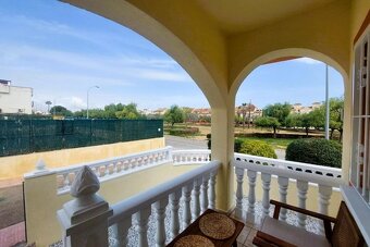 ŠPANĚLSKO, Orihuela Costa, Zrekonstruovaný bungalow - 9