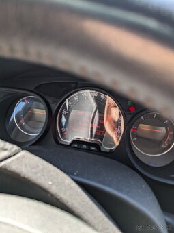 Citroen C5 2.2HDi 16v - 9