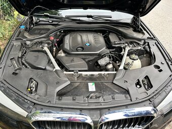 BMW 520d M-packet, 2019, 137 000 km, TOP stav - 9
