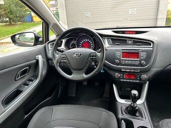 Kia Ceed Combi 1.6GDi 99kw, ČR 2018, zánovní jen 37 000km - 9