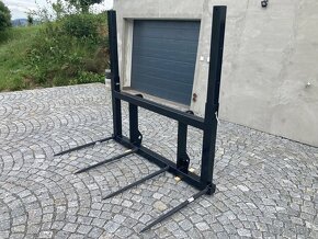 Nosič balíků na manipulátor/vidle na balíky/sklopné hroty - 9