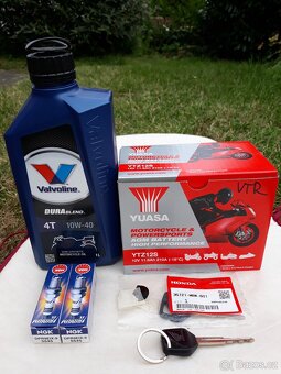 Honda VTR 1000F FireStorm - 9