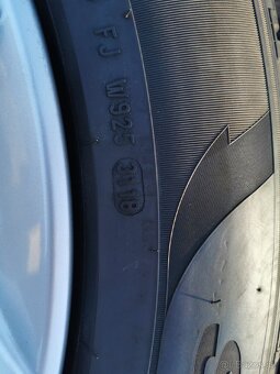 Originální alu kola na Bentley Bentayga zimní 20" - 9