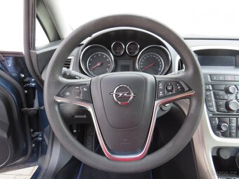 Opel Astra 1.4i , 88 kW benzín, 2011 - 9