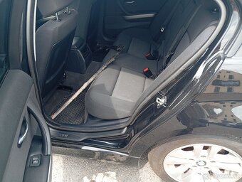 Díly z vozu BMW e90 - 9