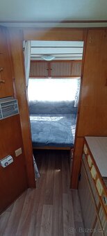 Karavan - 9