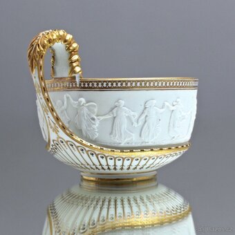 Míšeňský, kolem roku 1800, vzácný hrnek s reliéfem z Wedgwoo - 9