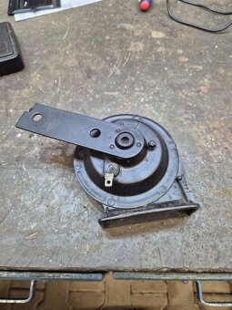 corvette C3- díly - 9