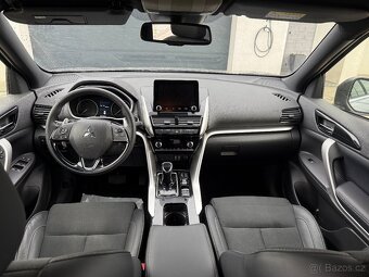 MITSUBISHI ECLIPSE CROSS 2.4 PHEV HYBRID 4x4 2022 - 9