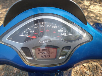 Vespa Sprint 125 ie Primavera - 9
