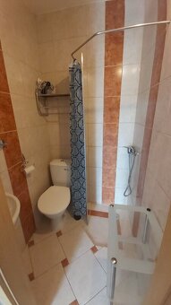 Nájem bytu 1kk - ul. Hybešova, zařízená garsoniera 27 m2, l - 9