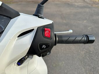 Prodám Motocykl Honda SH300A - 9