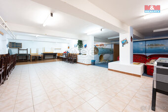 Prodej hotelu, penzionu, 2237 m², Komňa - 9