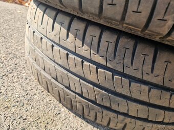 Michelin Agilis 215/65R16C - 9