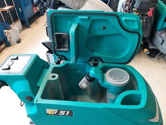 Podlahový mycí stroj Eureka E51 - 9