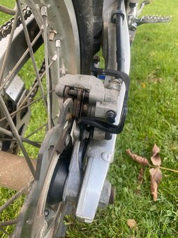 Suzuki rmz 450 spěchá - 9