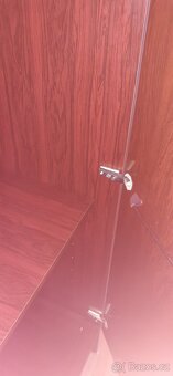 Obývací stěna (foto hází lesk- nepoškozená) - 9