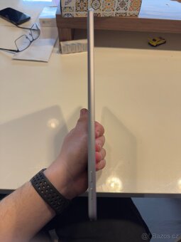iPad 6. generace (2018) 128GB - 9