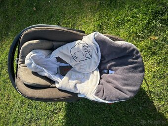 Dětská autosedačka/vajíčko Cybex Sirona se základnou - 9